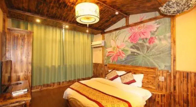 Wuzhen Watch The View Guesthouse, Varaa Hotelli Wuzhen Jiaxing