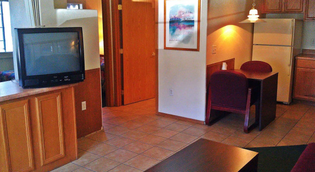 Manor Suites, Забронировать Отель СПА-отели Лас-Вегаса, рядом с Торговый центр Las Vegas South Premium Outlets, SPA-услуги