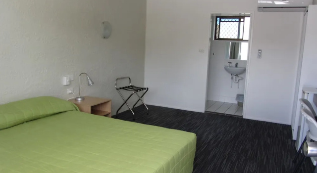 Двухместный номер Economy Urangan Motor Inn