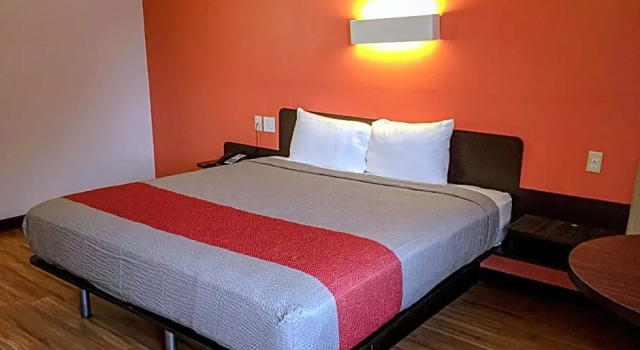 Четырёхместный номер Standard Motel 6-Woodway, TX
