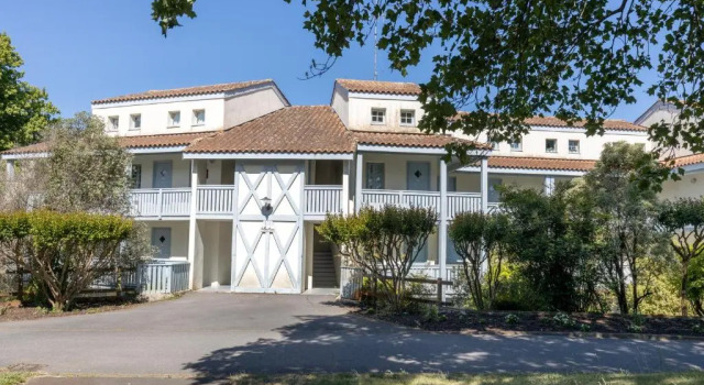 Doré Appartement T1bis avec piscine, Забронировать Апартаменты/квартира Отели Côte landaise с бассейном, Бассейн