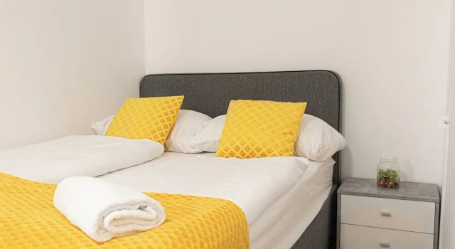 Appartamento Elegant 3BR Apt Steps from Hauptbahnhof