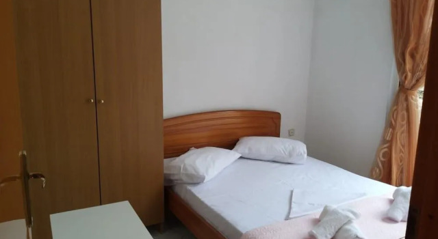 Apartments and Rooms Armanda