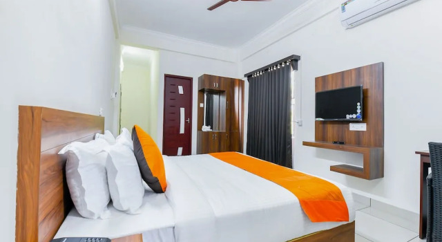OYO 11069 Hotel Hisham Suits, Забронировать Отель Отели штата Кералы с завтраком, Завтраки