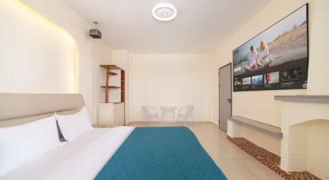 Люкс Luxury Sanya Red Orange Blue Dragonfly Homestay Hotel (Sanya Bay Haiyue Square Branch)