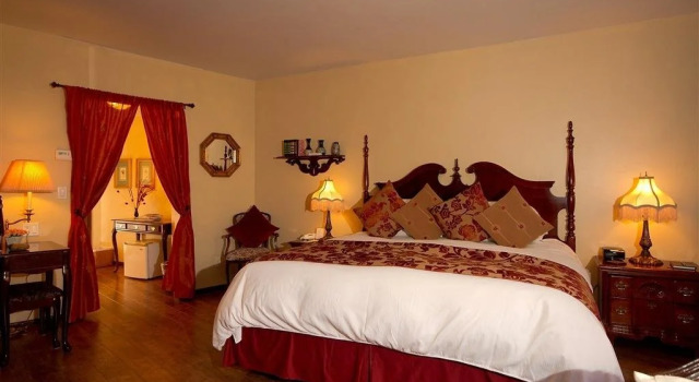 The Joy Sedona - Bed & Breakfast and Luxury Creekside Cabins, Забронировать Отель Uptown Седона