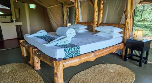 Тент с видом на сад Ikoma tented Camp