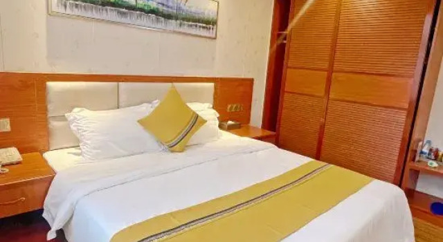 Люкс Deluxe Dongfang Ming Hotel (Dongguan Huangjiang Branch)