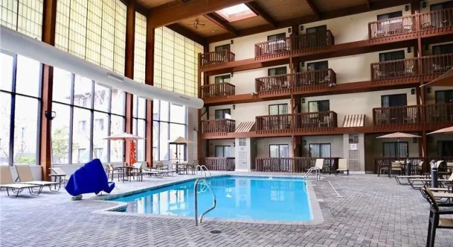 Кровать в общем номере Hotel 1620 Plymouth Harbor