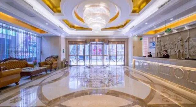 Vienna Hotel Xianning hot spring center flower bed shop, Varaa Hotelli Xianning Hubei