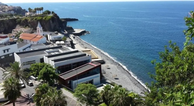 Lobos Bay