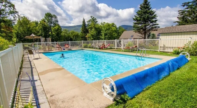 Whiffletree D7, Varaa Hotelli Hotellit New England uima-altaalla, Uima-allas
