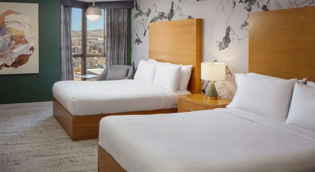 Standard- firedobbelt værelse Whitney Peak Hotel Reno, Tapestry Collection by Hilton