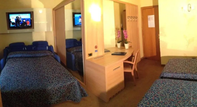 Четырёхместный номер Economy Hotel Vela dOro Dependence
