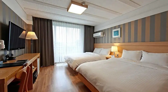 Семейный номер Standard Benikea Swiss Rosen Hotel