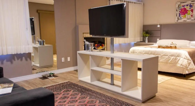 Четырёхместный номер Standard с балконом Hotel Canto Verde