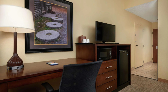 Номер Standard Clarion Pointe Cherokee