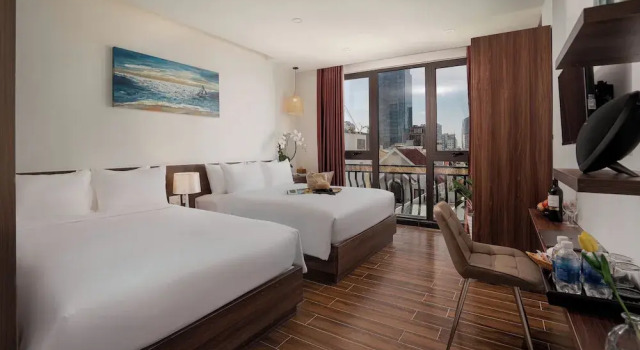 Dragon View Riverside Hotel, Забронировать Отель Отели Дананга муниципалитета 3 звезды, рядом с Музей изящных искусств Дананга, 3*