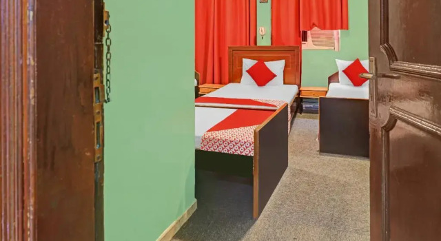 OYO 795 Al Karawan Hotel, Забронировать Отель Дубай Эмират Дубай, рядом с Saeed Al Maktoum House