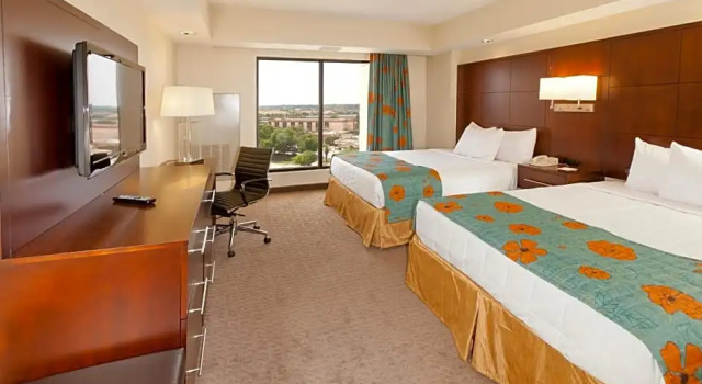 Superior Vierer Suite mit Stadtblick Ramada Plaza by Wyndham Orlando Resort & Suites Intl Drive