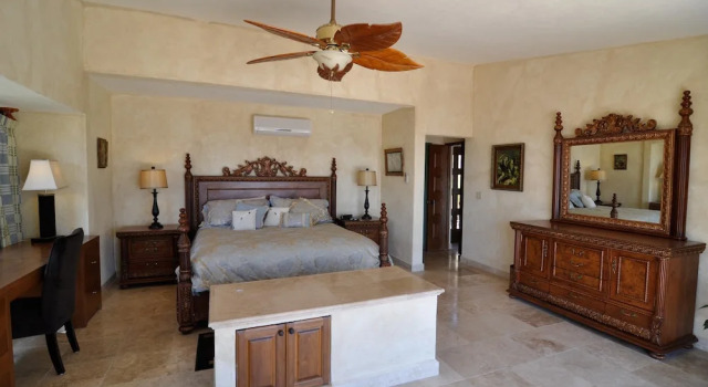 4 BR Villa Near Los Cabos' Best Surfing: Villa Vista del Mar, Забронировать Вилла Отели Южной Нижней Калифорнии с парковкой, Парковка