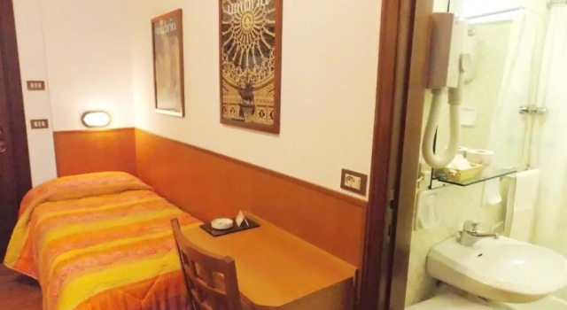 Четырёхместный номер Economy Hotel Signa