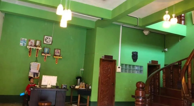 Phonemaly Guesthouse, Забронировать Отель Луангпхабанг Лаос, рядом с Haw Pha Bang