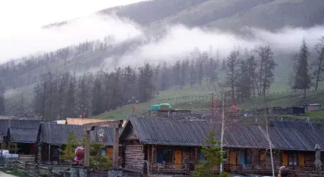 Kanas Liangqishanyuan, Reserva ahora Hotel Altay Sinkiang