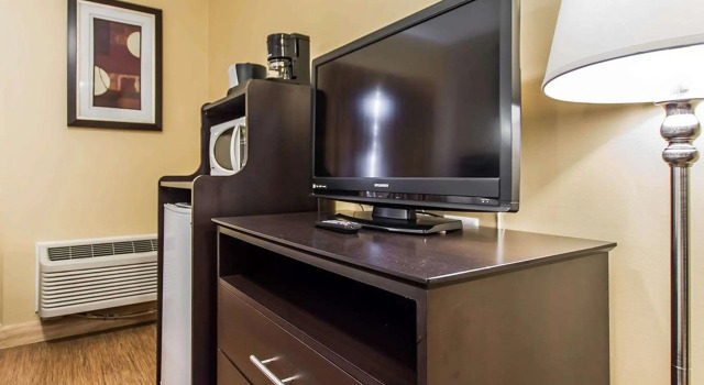 Четырёхместный номер Standard Quality Inn
