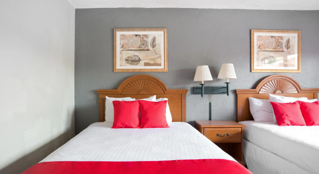 Четырёхместный номер Standard OYO Hotel Mustang Silver Spring FL