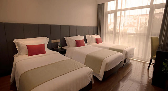 Трёхместный номер Standard Shanghai Joyful Star Hotel-Free shuttle bus to Pudong Airport and Disneyland