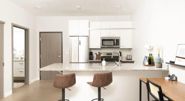 Апартаменты Flexhome Walker's Point 1BR Q2