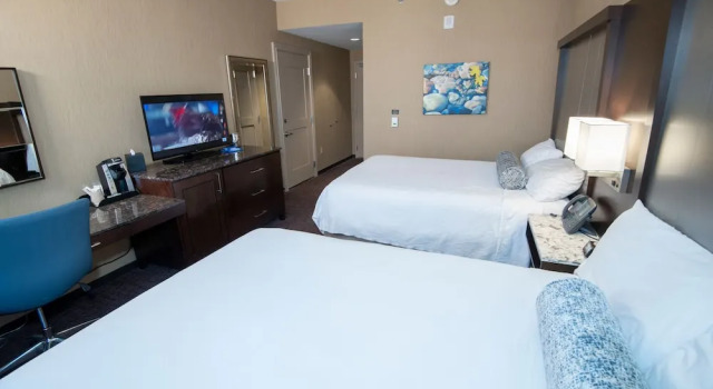 Четырёхместный номер Deluxe Win-River Resort and Casino