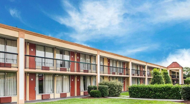 Кровать в общем номере Quality Inn Franklin - Cool Springs Area