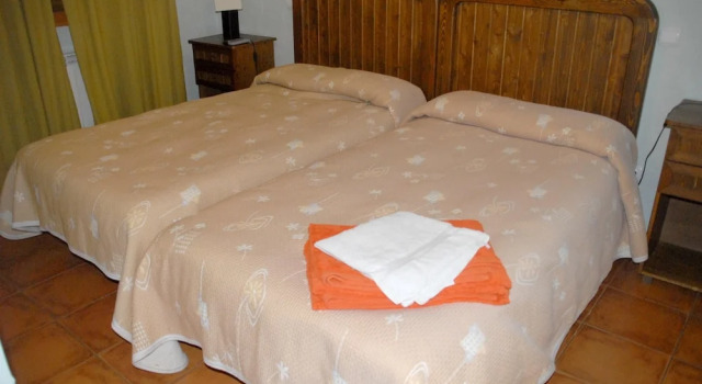 Villa With 6 Bedrooms in Cerezo de Mohernando, With Private Pool, Furnished Terrace and Wifi, Book Villa Villaer i Castilla-La Mancha, Villa