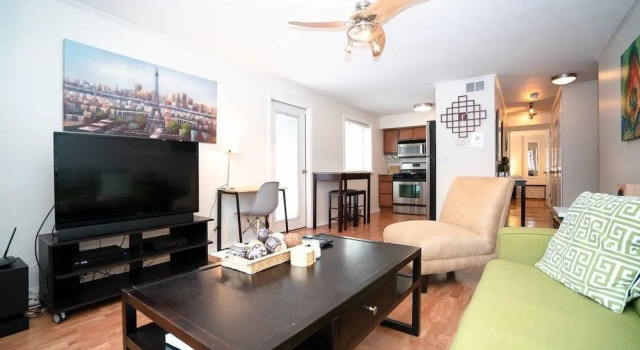 The Cozy Corner A Capitol Hill Escape, Varaa Huoneisto Hotellit Capitol Hill pysäköinnillä, Pysäköinti