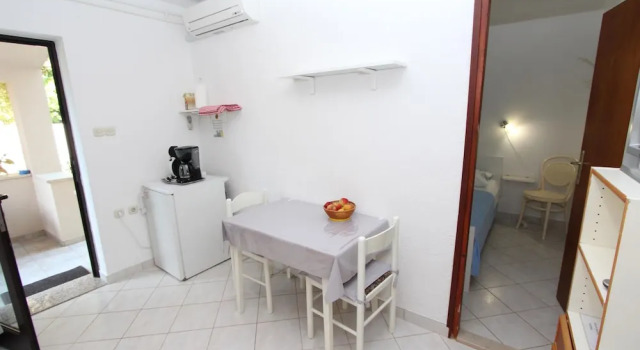 Двухместная студия Apartments Lara