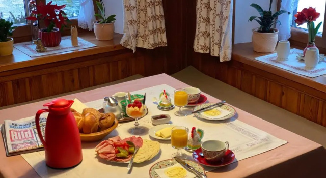 Schmuckhof inklusive Chiemgau Karte, Забронировать Отель Отели Кимзее с парковкой, Парковка