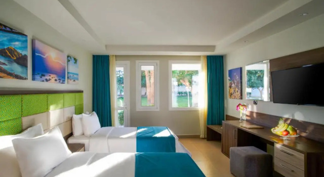 Двухместный номер Palms Area Comfort Курортный отель Maritim Jolie Ville Resort & Casino Sharm El Sheikh
