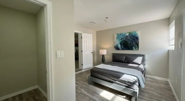 Pool Home in Seminole 5miles to Beach, Book Hotel Hoteller i Seminole med parkering, Parkering