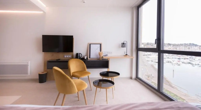Номер Superior Hotel du port