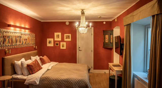 Lady Hamilton Hotel