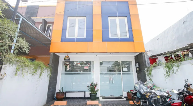 Airy Eco Syariah Bandara Juanda Letjen Wahono Sidoarjo