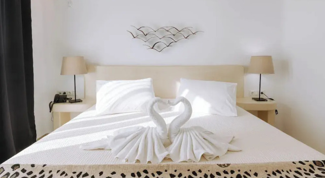 HOTIDAY Room Collection - Naxos, Забронировать Отель Отели острова Наксоса 4 звезды, рядом с Пляж Айос Прокопиос, 4*