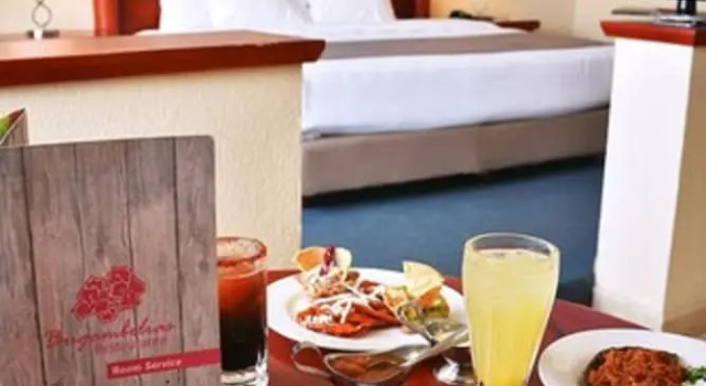 Люкс Standard La Posada Hotel y Suites