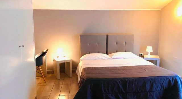 Victoria Hotel, Prenota Hotel Castello di Cisterna Campania