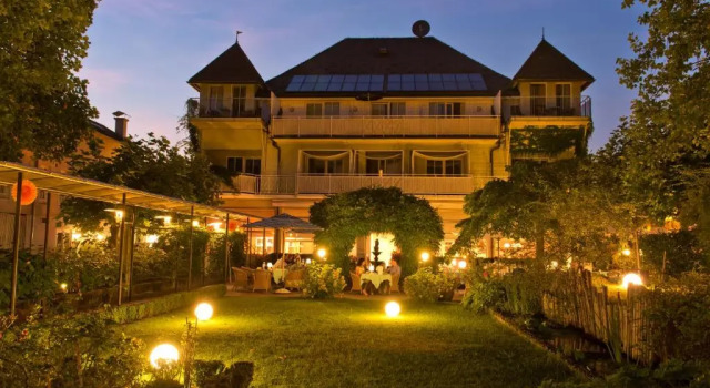 Seehotel Hubertushof, Reserva ahora Hotel Velden am Wörthersee Wörthersee