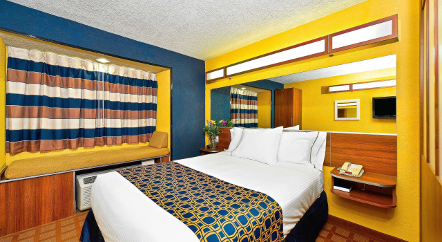 Microtel Inn & Suites by Wyndham New Braunfels I-35, Забронировать Отель Отели Нью-Браунфелс с завтраком, Завтраки