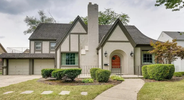 Коттедж Historic Auburn Home w/ Theater & Yard!