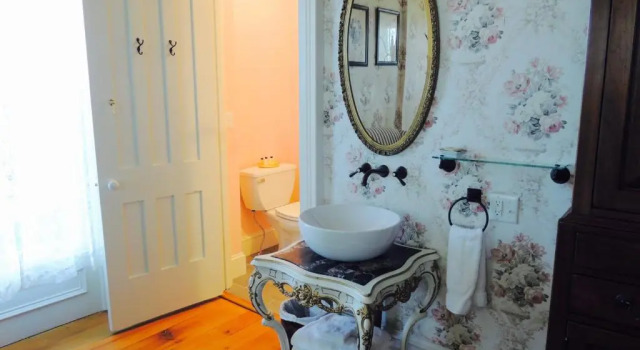 The Inn at Burnaps, Buchen Sie Bed & Breakfast Sodus New York State
